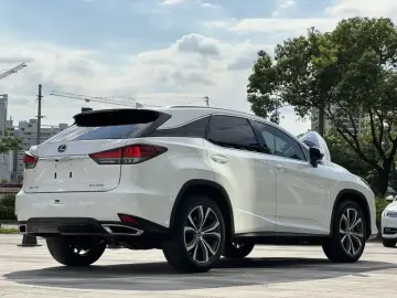 2021 Lexus RX с пробегом 100 000 км