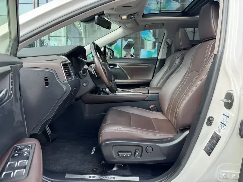 2021 Lexus RX с пробегом 100 000 км
