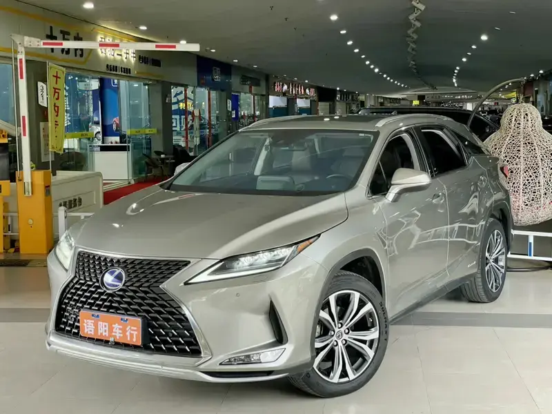 2020 Lexus RX с пробегом 62 000 км