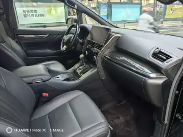 2020 Lexus LM с пробегом 60 000 км