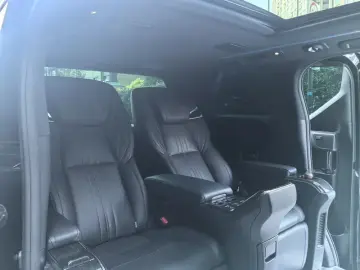 2020 Lexus LM с пробегом 118 000 км