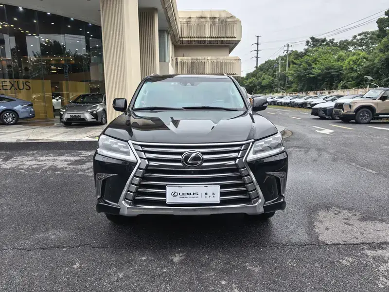 2019 Lexus LX с пробегом 92 000 км