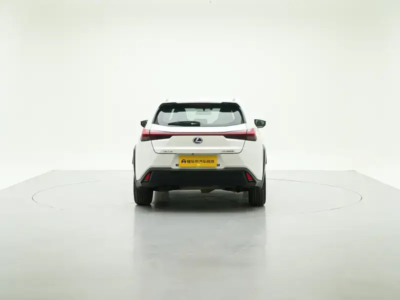 2019 Lexus UX с пробегом 98 500 км