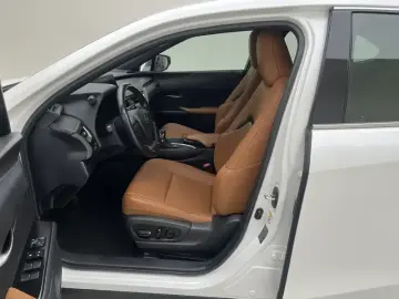 2019 Lexus UX с пробегом 98 500 км