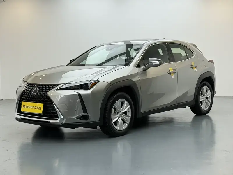2020 Lexus UX с пробегом 51 900 км