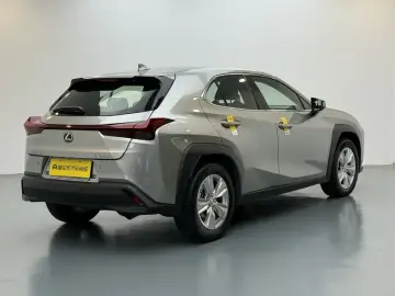 2020 Lexus UX с пробегом 51 900 км
