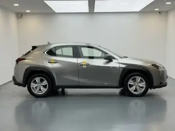 2020 Lexus UX с пробегом 51 900 км