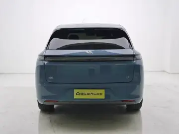 2023 Li Auto (Lixiang) L7 с пробегом 52 200 км