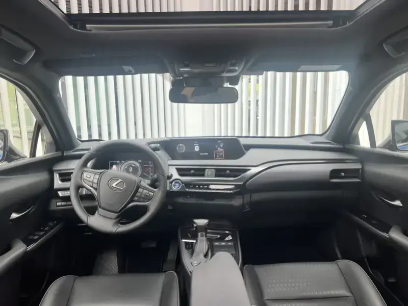 2020 Lexus UX с пробегом 74 000 км