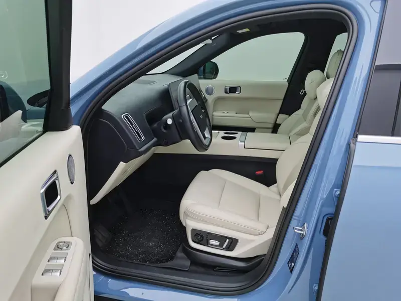 2023 Li Auto (Lixiang) L7 с пробегом 52 200 км