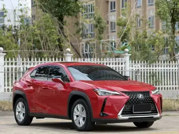 2020 Lexus UX с пробегом 106 000 км