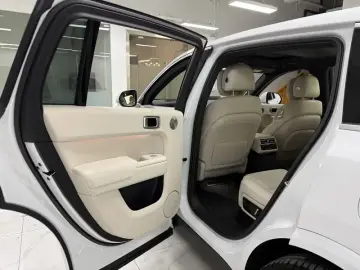 2025 Li Auto (Lixiang) L7 с пробегом 9 500 км
