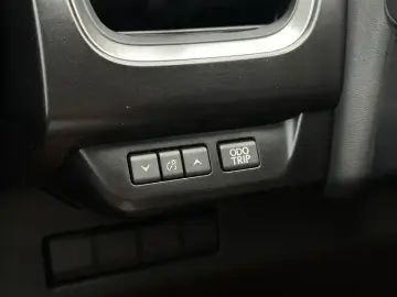 2020 Lexus UX с пробегом 49 000 км