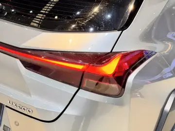 2020 Lexus UX с пробегом 45 600 км