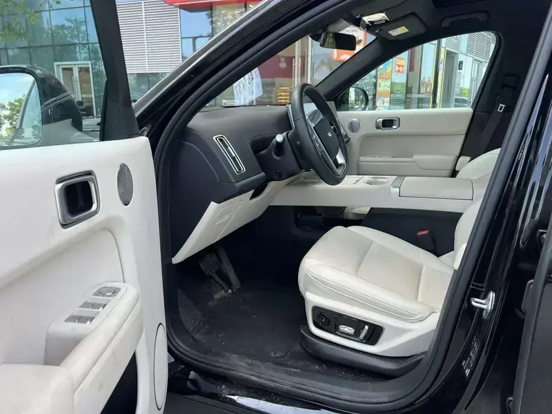 2025 Li Auto (Lixiang) L7 с пробегом 48 000 км