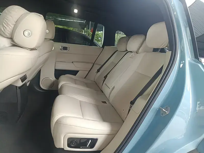 2024 Li Auto (Lixiang) L7 с пробегом 34 800 км