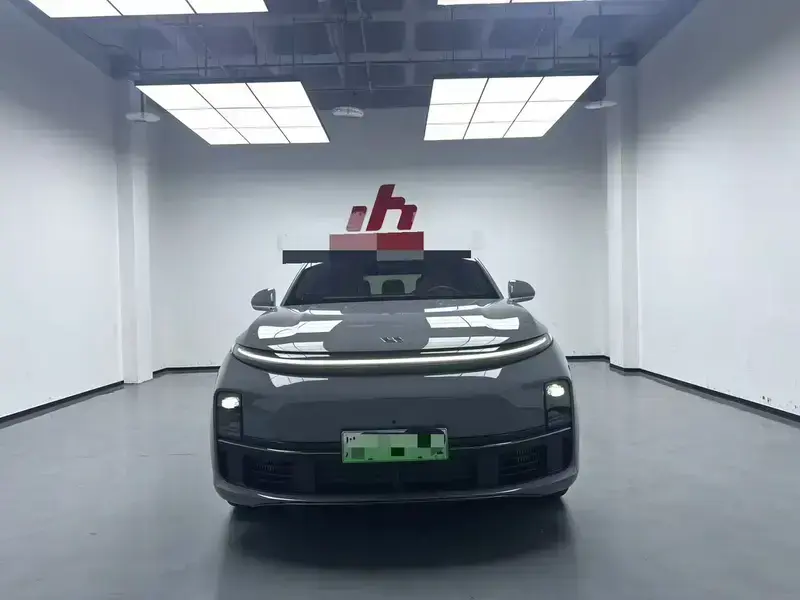 2025 Li Auto (Lixiang) L7 с пробегом 10 000 км