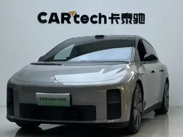 2025 Li Auto (Lixiang) i6 с пробегом 5 000 км