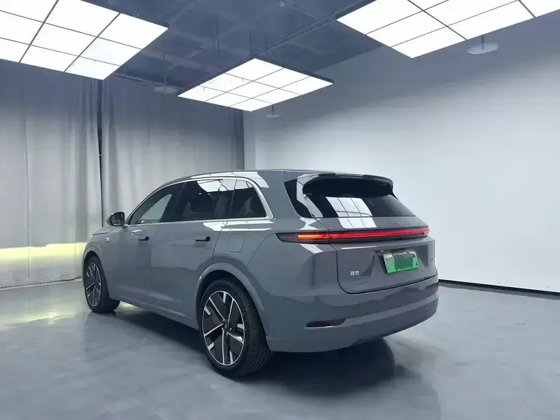 2025 Li Auto (Lixiang) L7 с пробегом 10 000 км