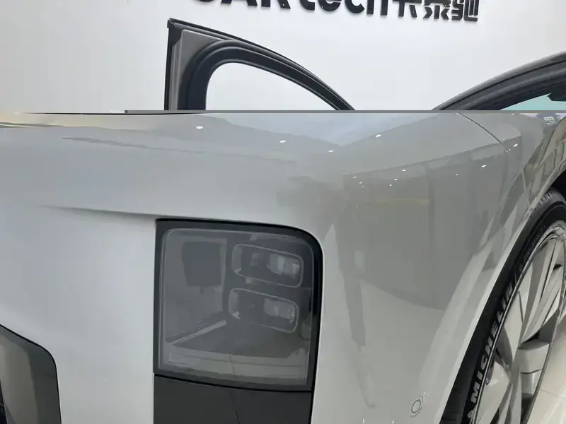 2025 Li Auto (Lixiang) i6 с пробегом 5 000 км
