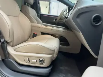 2025 Li Auto (Lixiang) i6 с пробегом 5 000 км