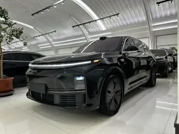 2024 Li Auto (Lixiang) L7 с пробегом 24 500 км