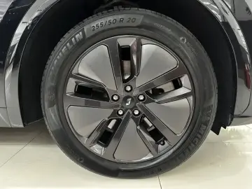 2024 Li Auto (Lixiang) L7 с пробегом 24 500 км