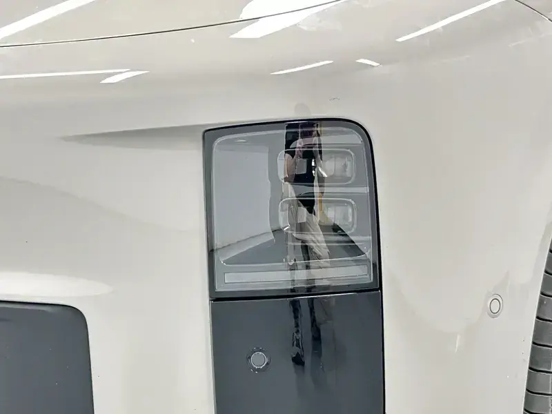 2025 Li Auto (Lixiang) i6 с пробегом 11 900 км