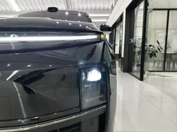 2024 Li Auto (Lixiang) L7 с пробегом 24 500 км