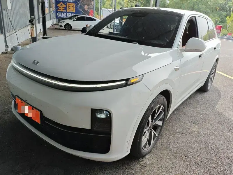2023 Li Auto (Lixiang) L7 с пробегом 39 000 км