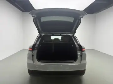 2025 Li Auto (Lixiang) i6 с пробегом 5 800 км