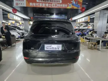 2025 Li Auto (Lixiang) L9 с пробегом 76 000 км