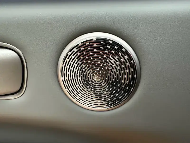 2025 Li Auto (Lixiang) i6 с пробегом 6 000 км