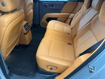 2025 Li Auto (Lixiang) i6 с пробегом 6 000 км