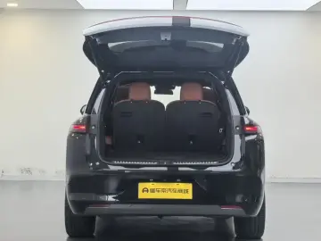 2023 Li Auto (Lixiang) L8 с пробегом 93 700 км