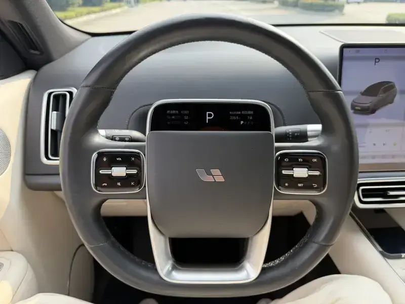 2022 Li Auto (Lixiang) L9 с пробегом 62 000 км