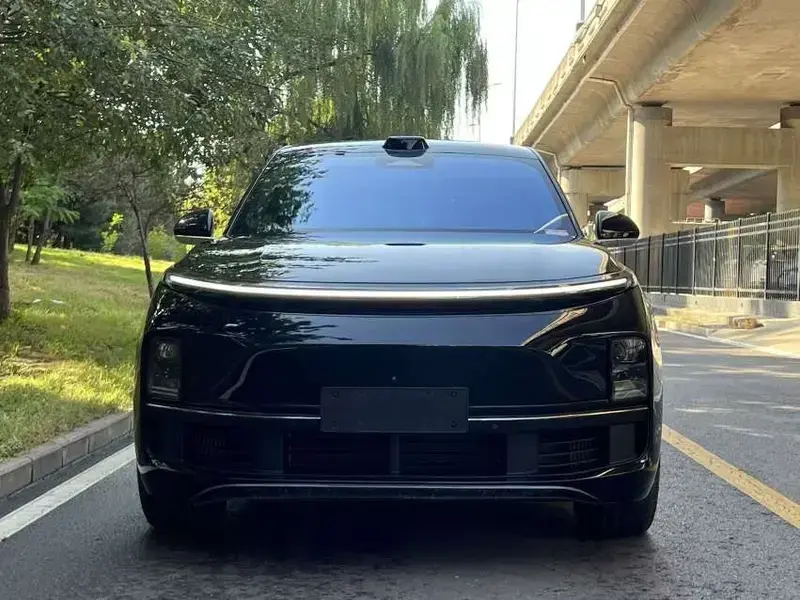 2024 Li Auto (Lixiang) L9 с пробегом 61 000 км