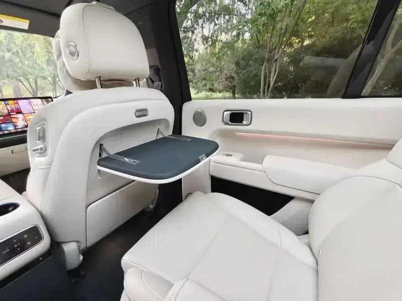 2024 Li Auto (Lixiang) L9 с пробегом 61 000 км
