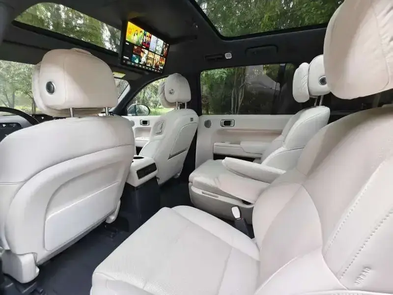 2024 Li Auto (Lixiang) L9 с пробегом 61 000 км