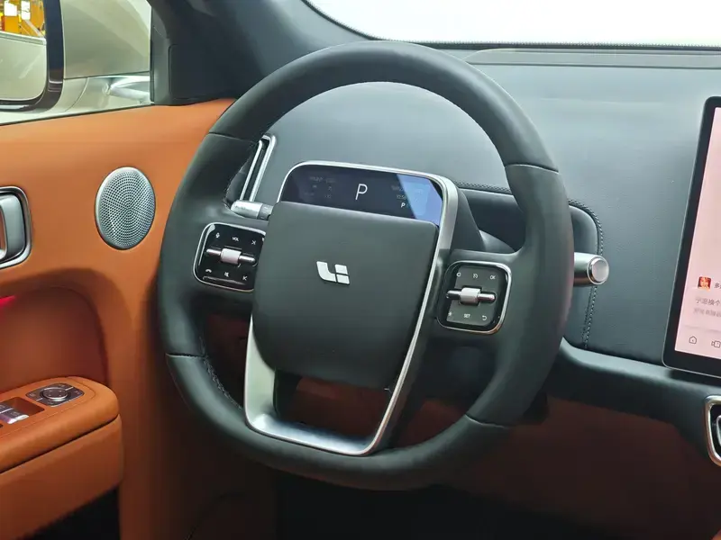 2023 Li Auto (Lixiang) L8 с пробегом 60 200 км