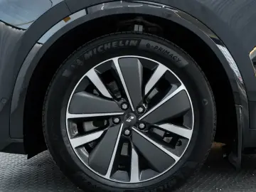 2025 Li Auto (Lixiang) L8 с пробегом 27 100 км