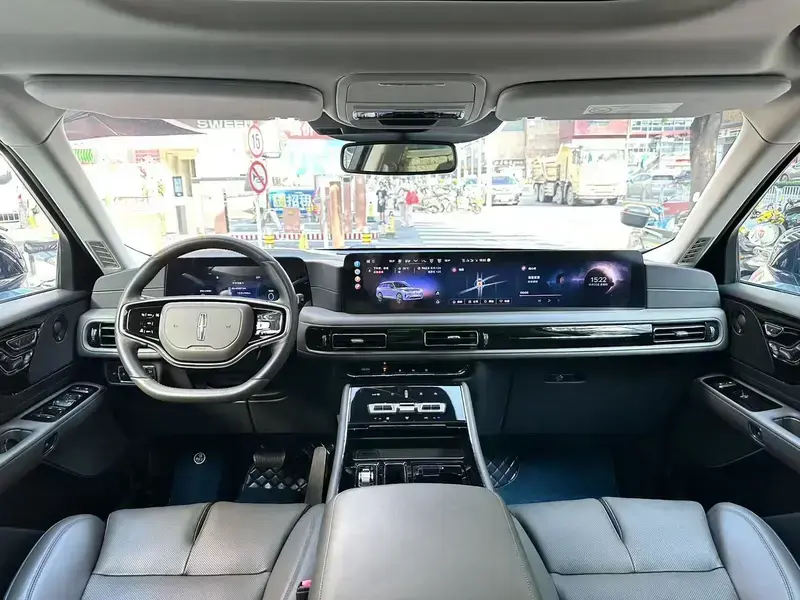 2024 Lincoln Aviator с пробегом 4 000 км