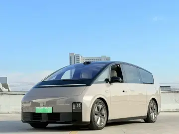 Li Auto (Lixiang) Mega