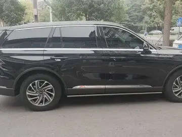2023 Lincoln Aviator с пробегом 46 000 км