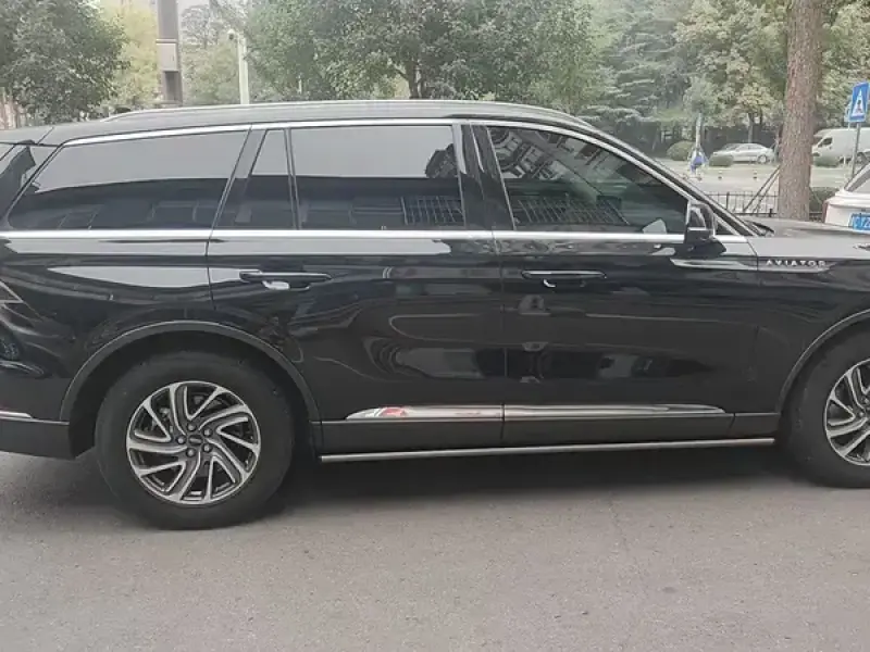 2023 Lincoln Aviator с пробегом 46 000 км