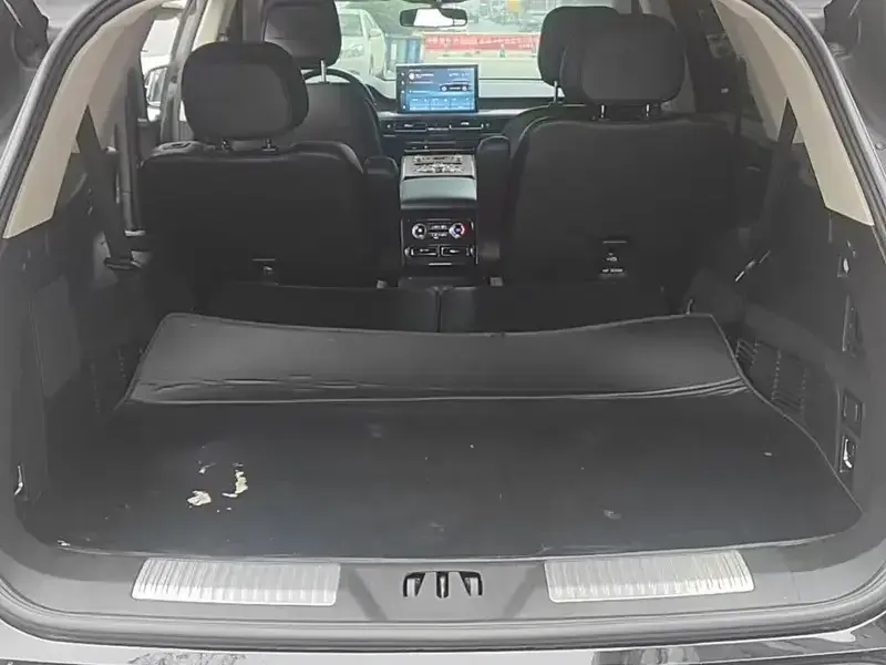 2023 Lincoln Aviator с пробегом 46 000 км