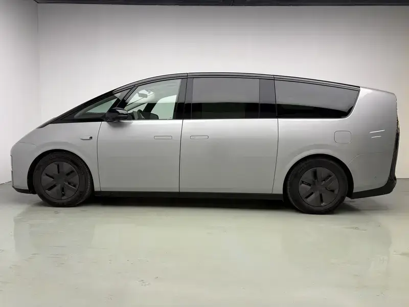 2024 Li Auto (Lixiang) Mega с пробегом 20 900 км