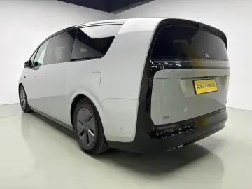 2024 Li Auto (Lixiang) Mega с пробегом 20 900 км
