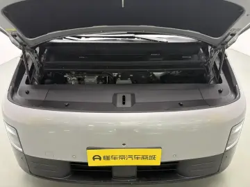 2024 Li Auto (Lixiang) Mega с пробегом 20 900 км