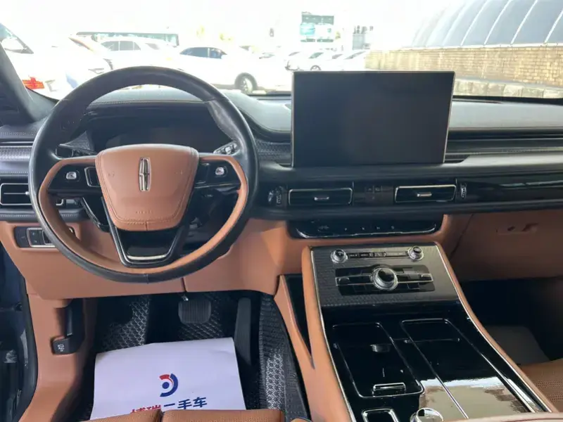 2020 Lincoln Aviator с пробегом 118 000 км